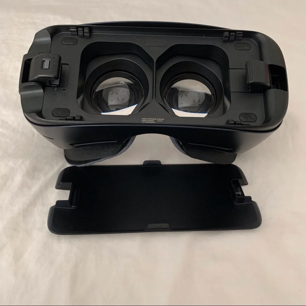 Samsung Oculus Gear VR (2017)
